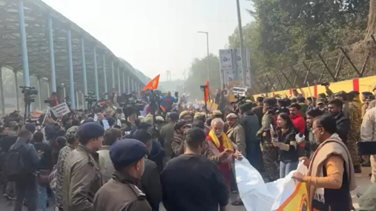 hellotelugu-VHPProtest