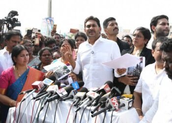 hellotelugu-YSJaaganReddy