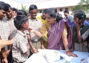 hellotelugu-AnithaVangalapudi