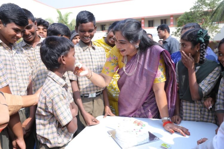 hellotelugu-AnithaVangalapudi