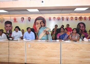 hellotelugu-MinisterSavitha