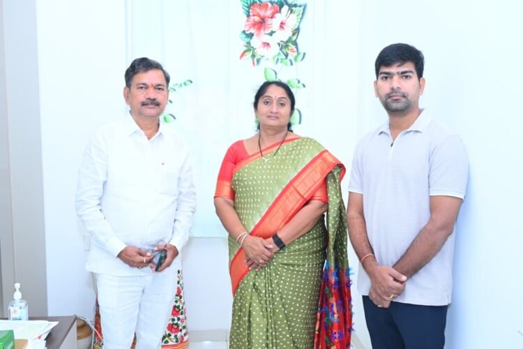 hellotelugu-MinisterSavitha