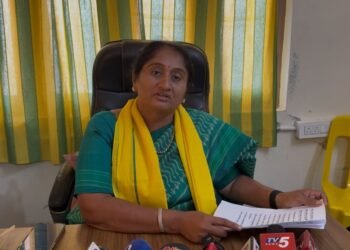 hellotelugu-MinisterSavitha
