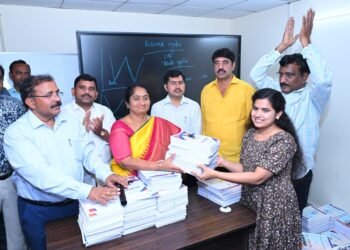 hellotelugu-MinisterSavitha