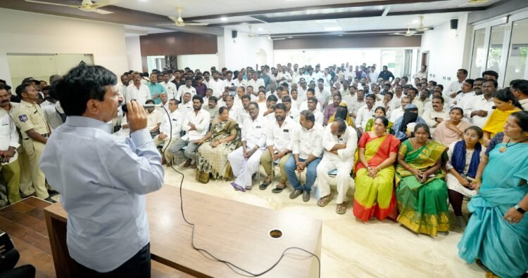 hellotelugu-PonguletiSrinivasReddy