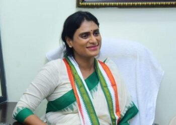 hellotellugu-YSSharmilaReddy