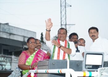 hellotelugu-KomatiReddyVenkatReddy