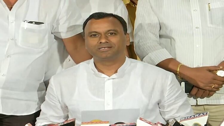 hellotelugu-KomatireddyRajgpalReddy