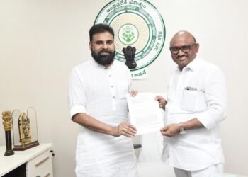 hellotelugu-PawanKalyan