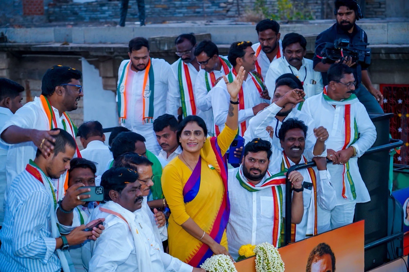 hellotelugu-YSSharmila