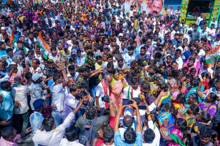 hellotelugu-YSSharmilaReddy