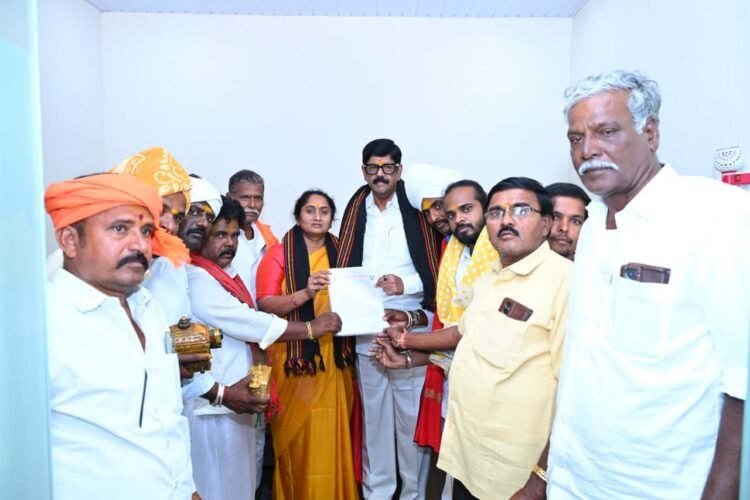 newsseals-MinisterSavitha