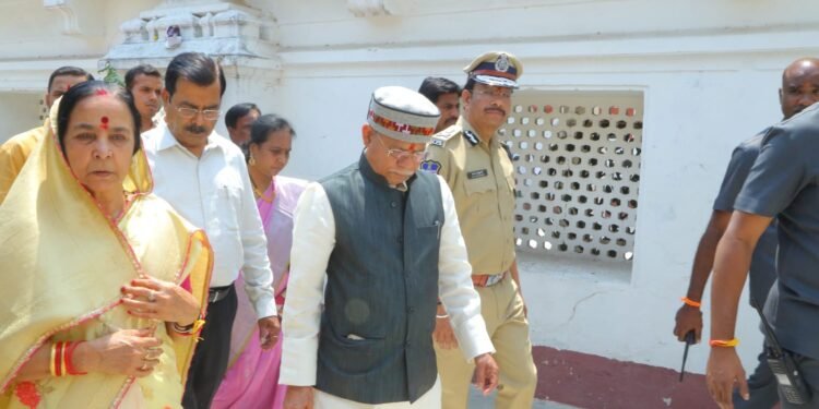 hellotelugu-Governnor