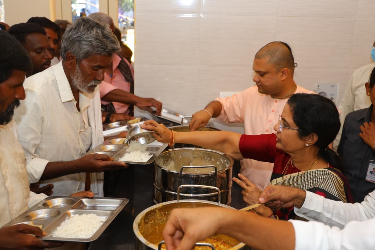 hellotelugu-naaraBhuvaneshwari