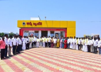 hellotelugu-BandaruSravaniSree