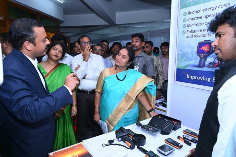 hellotelugu-MinisterSavitha