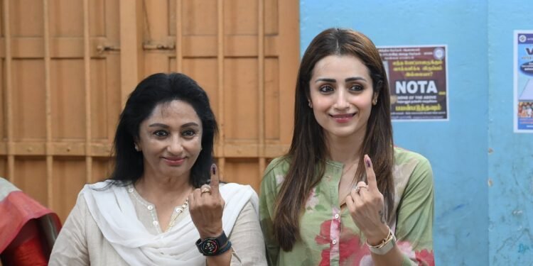 hellotelugu-TrishaKrishnan