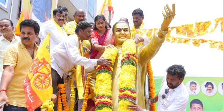 Hellotelugu-AnitaVangalapudi