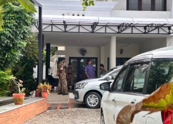 hellotelugu-EDRaidsPinaraivijayan