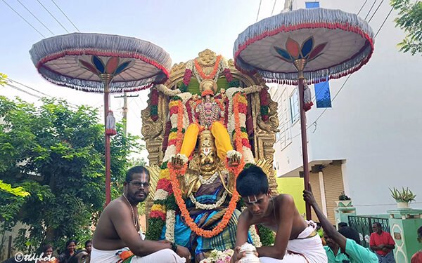 hellotelugu-Garudavahanam