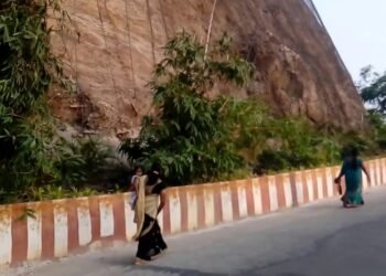 hellotelugu-IndrakeeladriGhatRooad