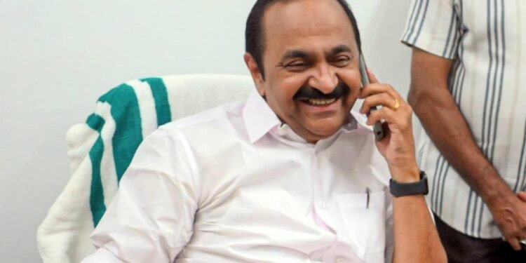hellotelugu-KeralaCMSateeshan