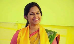hellotelugu-BandaruSravaniSree