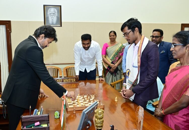 hellotelugu-CMVijayAnnounce