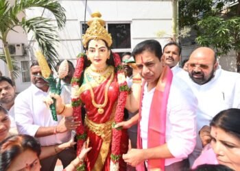 hellotelugu-KTR