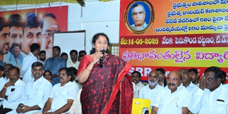 hellotelugu-MinisterSavitha