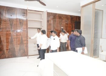 hellotelugu-PayyavulaKeshaav