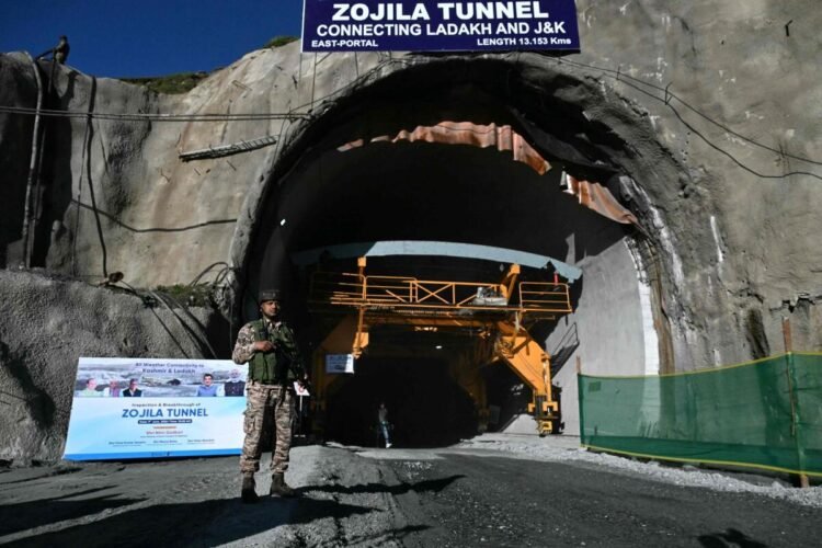 hellotelugu-ZojillaTunnel