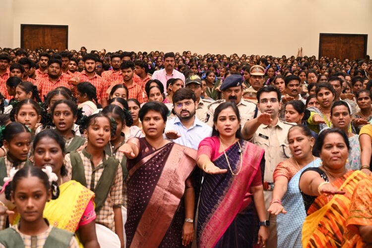 hellotelugu-AnithaVangaapudi