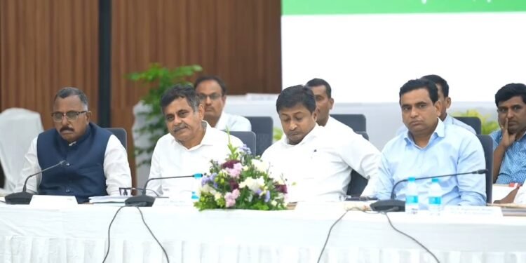 hellotelugu-MalluRavi
