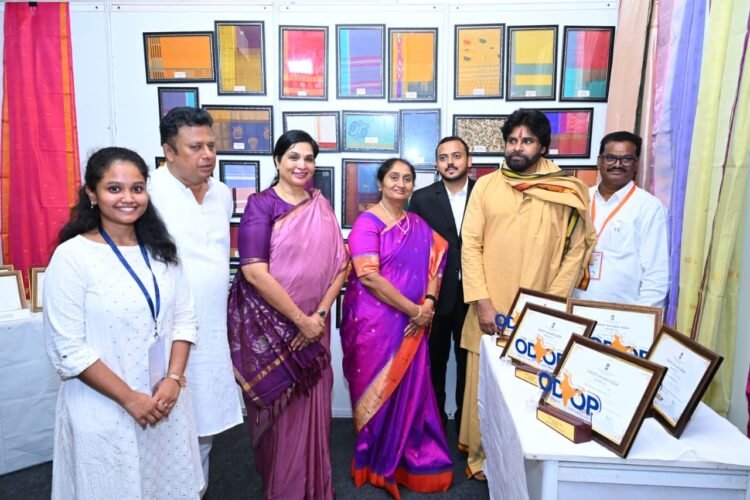 hellotelugu-PawanKalyan