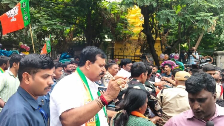 hellotelugu-PonguletiSuudhakarReddy