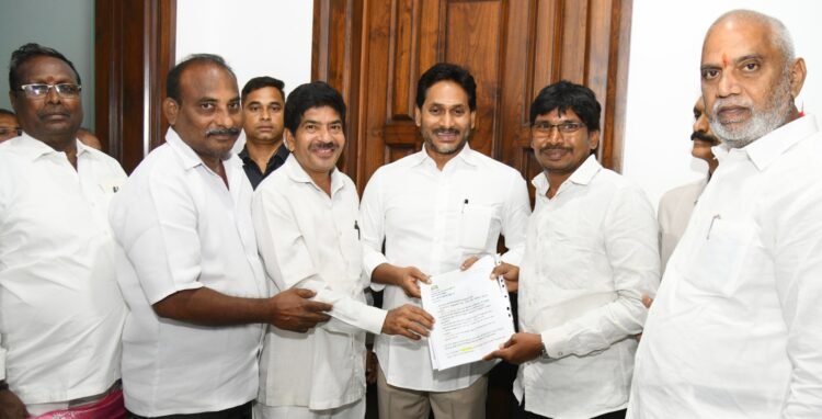 hellotelugu-YSJagan