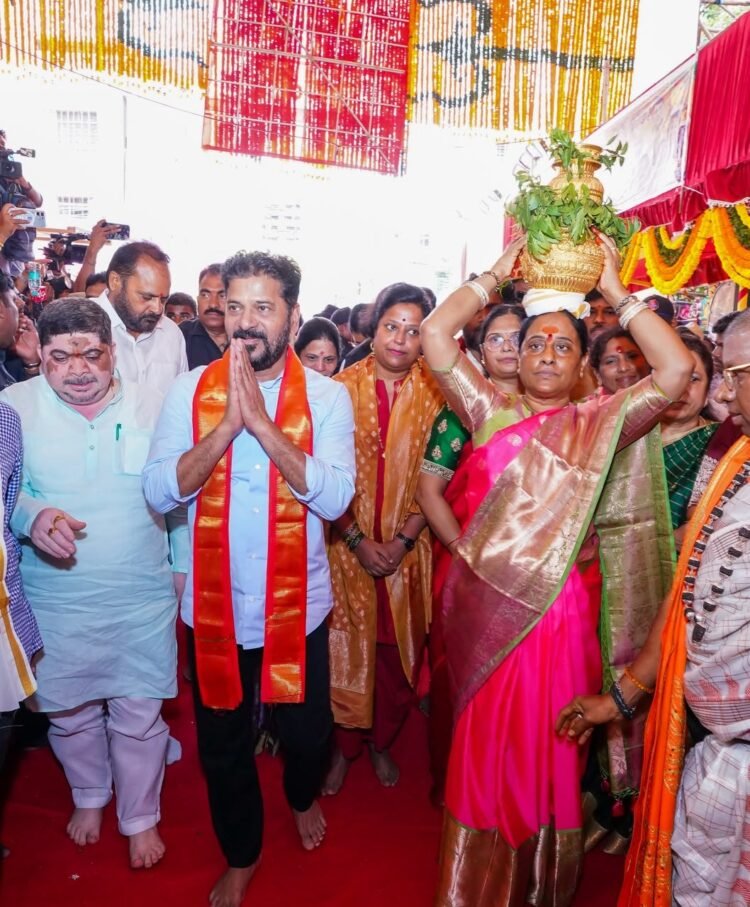 hellotelugu-CM