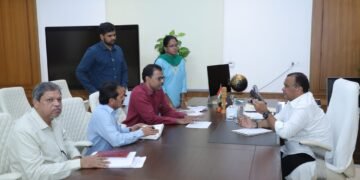 hellotelugu-Komatireddy