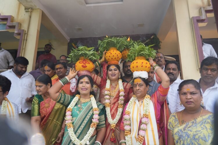 hellotelugu-Surekha