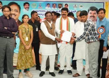 hellotelugu-Vivek