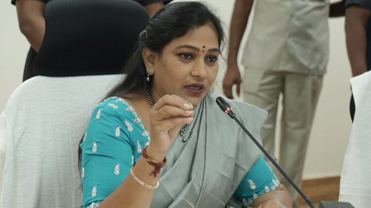 hellotelugu-AnithaVaangalapudi
