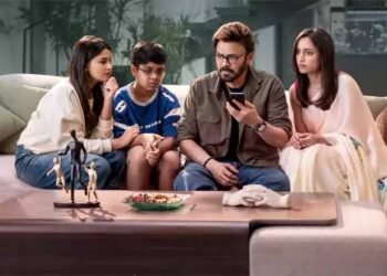 hellotelugu-AdarshaKutumbam