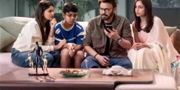 hellotelugu-AdarshaKutumbam