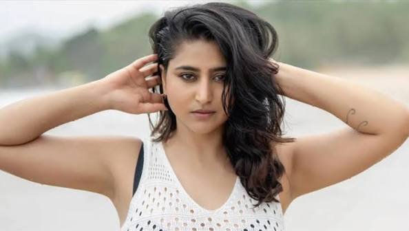 hellotelugu-BigBss0Varshini